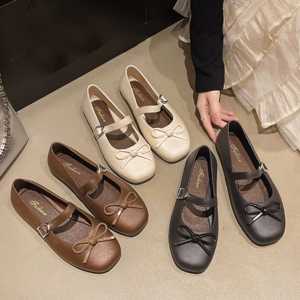 Womens Heels - รองเท้าแตะผู้หญิงประดับโบว์มุก น่ารัก ใส่สบาย ไม่ลื่น เหมาะกับชุดฤดูร้อน รองเท้าส้นเตี้ย